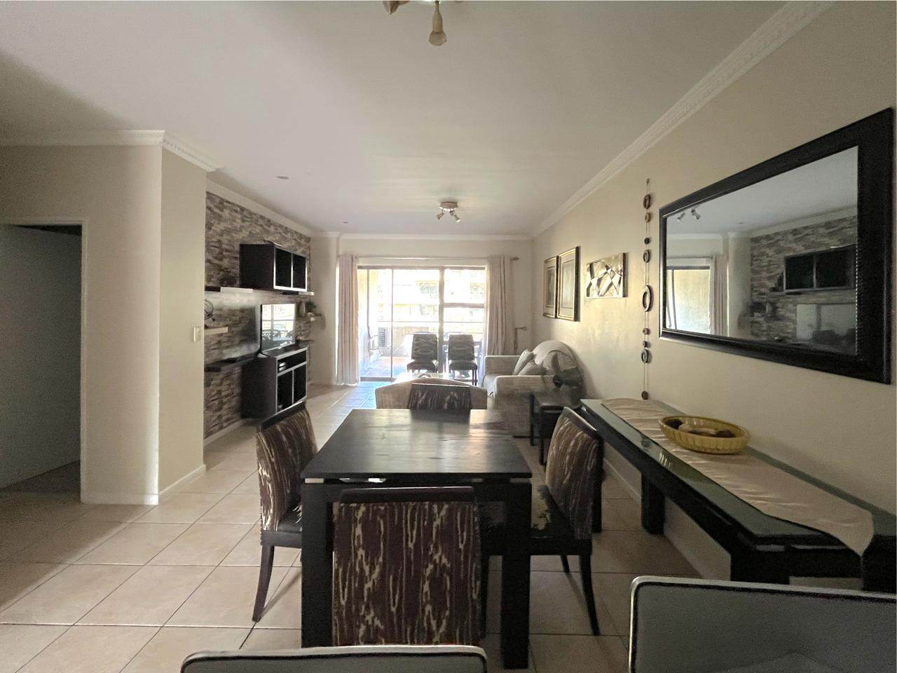 Property photograph 4
